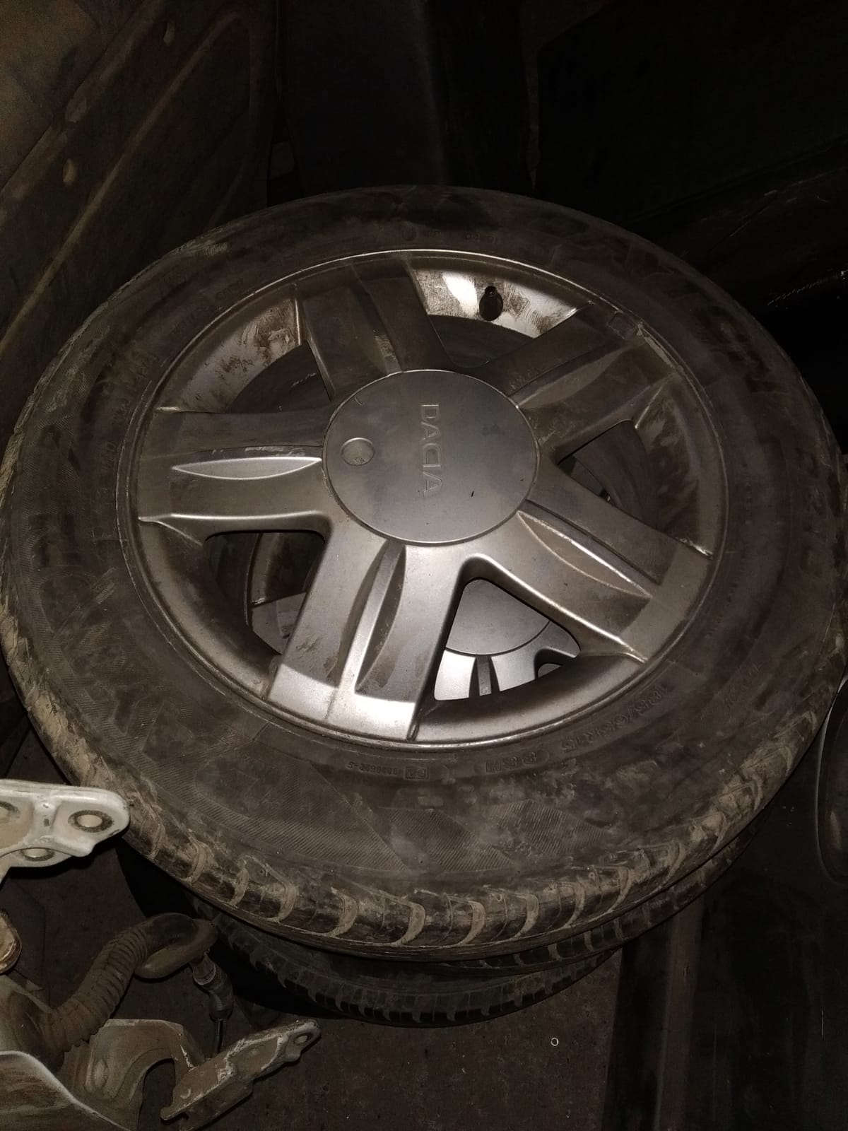 DACİA SANDERO STEPWAY ÇELİK JANT TAKIM